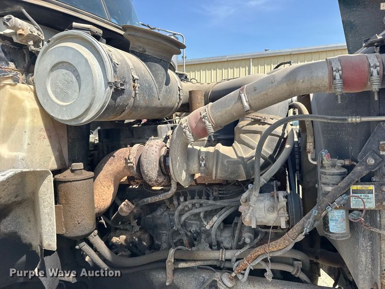 image for item DY3222 1998 Mack CH613 dump truck