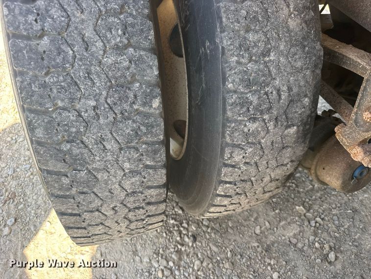 image for item DY3222 1998 Mack CH613 dump truck