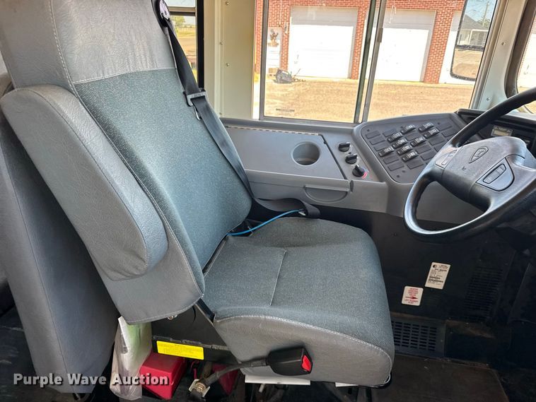 image for item DY3248 2008 International PB10500 school bus