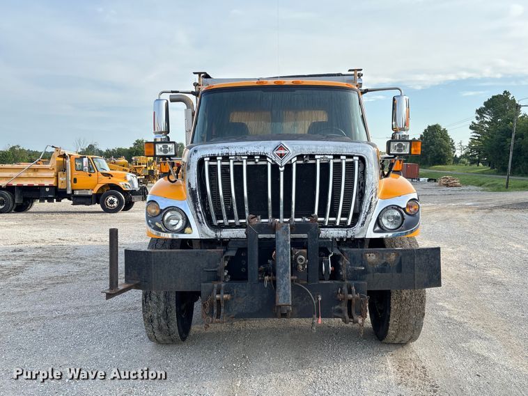 image for item DZ4535 2011 International WorkStar 7500 dump truck