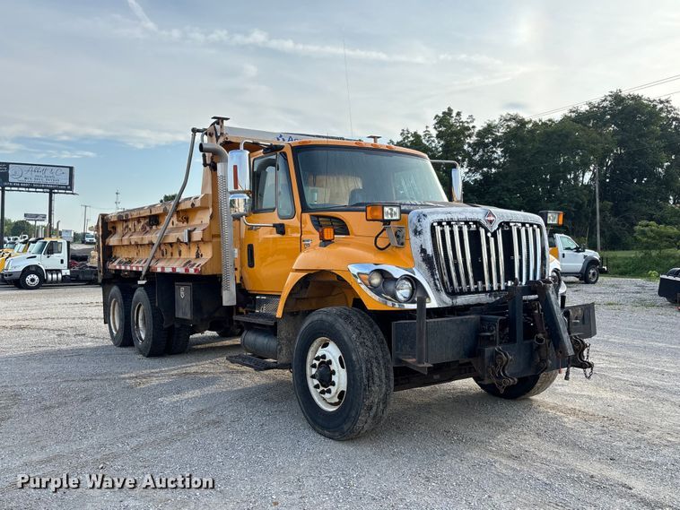 image for item DZ4535 2011 International WorkStar 7500 dump truck