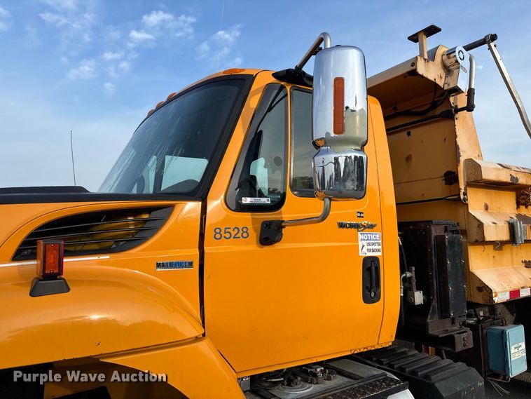 image for item DZ4535 2011 International WorkStar 7500 dump truck