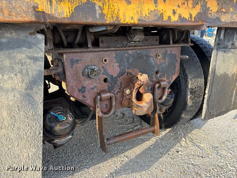 image for item DZ4535 2011 International WorkStar 7500 dump truck