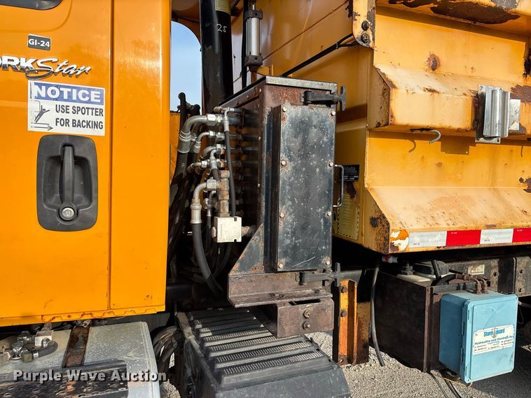 image for item DZ4535 2011 International WorkStar 7500 dump truck