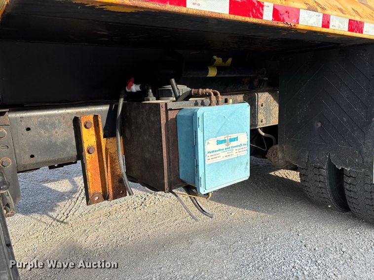 image for item DZ4535 2011 International WorkStar 7500 dump truck