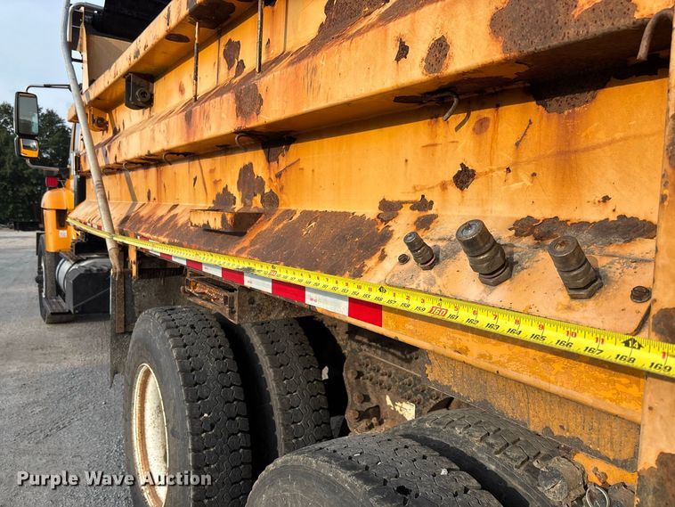 image for item DZ4535 2011 International WorkStar 7500 dump truck