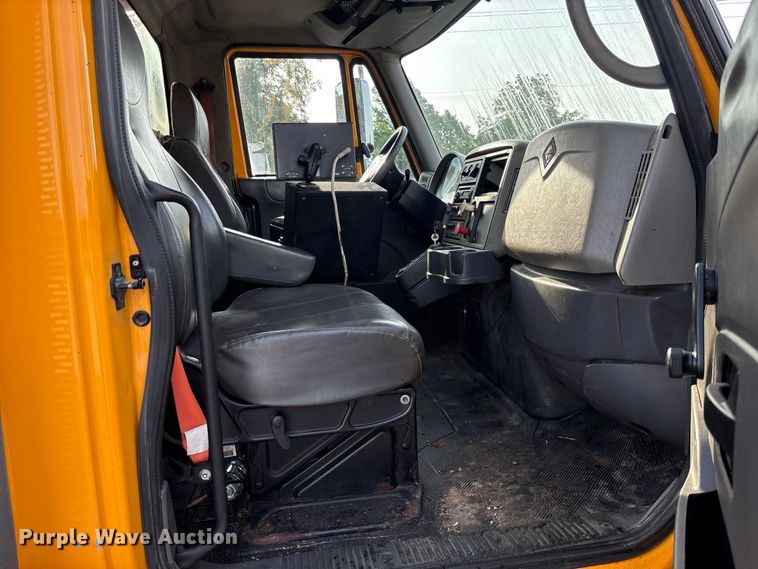 image for item DZ4535 2011 International WorkStar 7500 dump truck