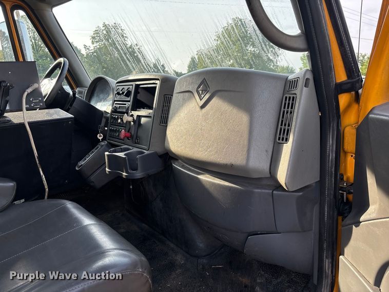 image for item DZ4535 2011 International WorkStar 7500 dump truck
