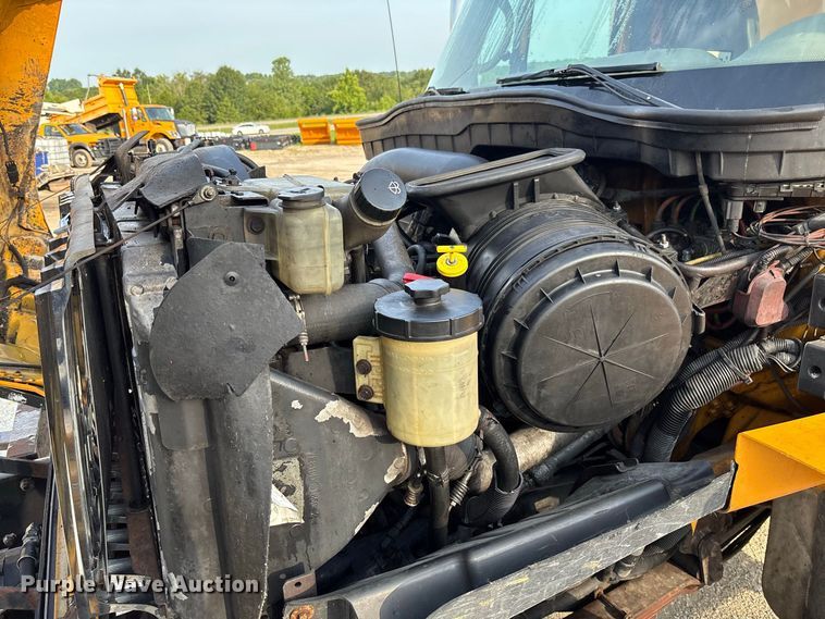 image for item DZ4535 2011 International WorkStar 7500 dump truck