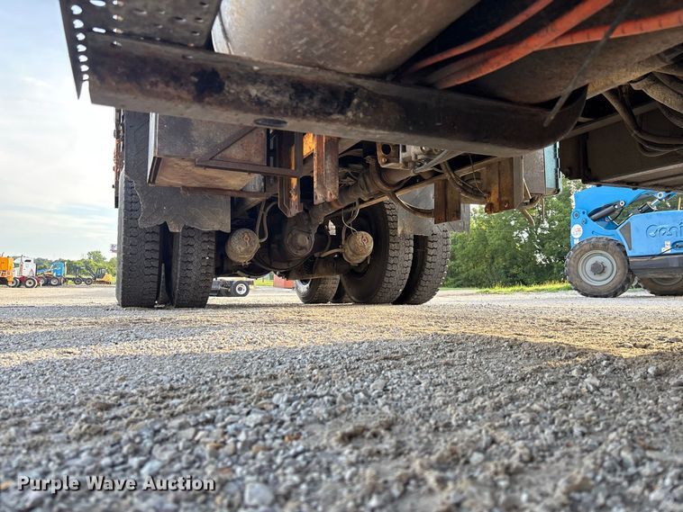 image for item DZ4535 2011 International WorkStar 7500 dump truck