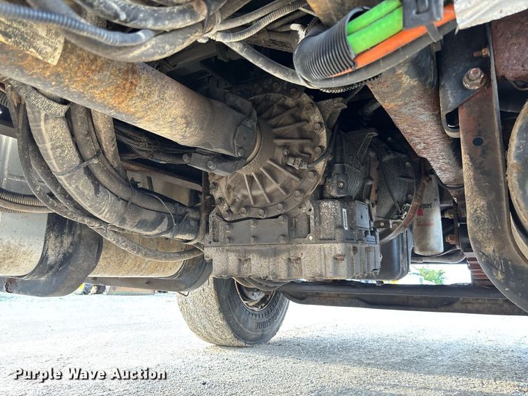 image for item DZ4535 2011 International WorkStar 7500 dump truck