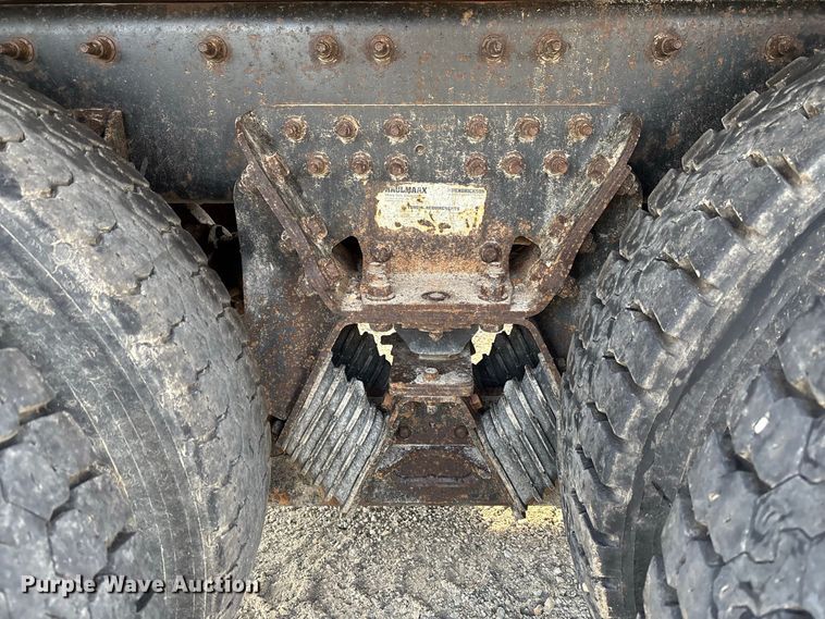 image for item DZ4535 2011 International WorkStar 7500 dump truck