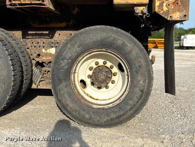 image for item DZ4535 2011 International WorkStar 7500 dump truck