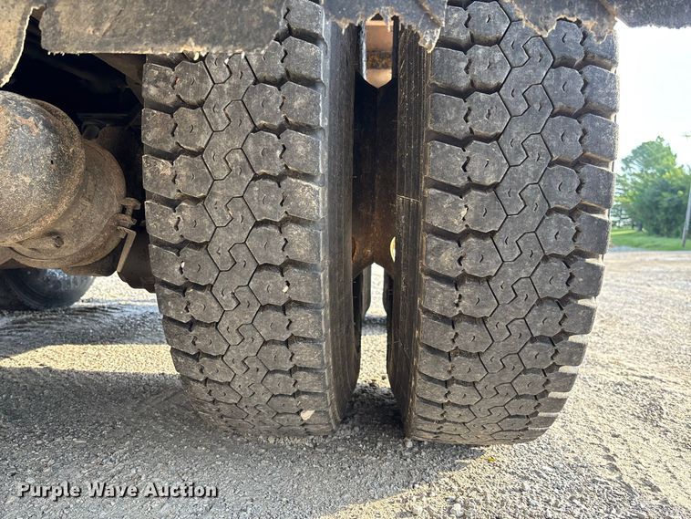 image for item DZ4535 2011 International WorkStar 7500 dump truck