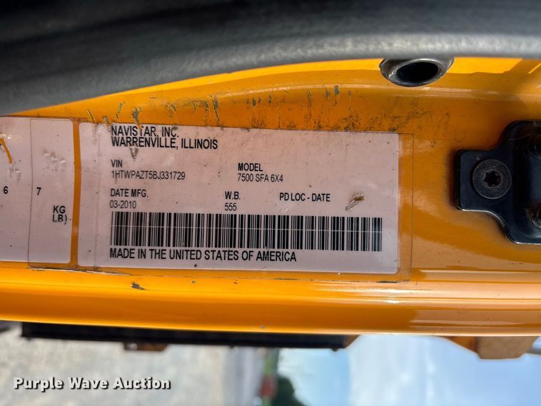 image for item DZ4535 2011 International WorkStar 7500 dump truck