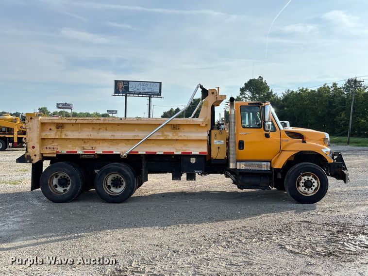 image for item DZ4536 2009 International WorkStar 7500 dump truck