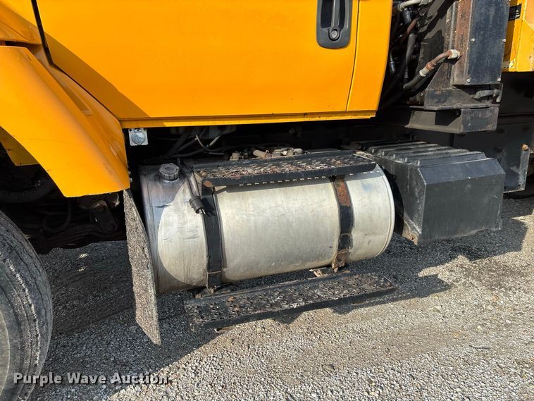 image for item DZ4536 2009 International WorkStar 7500 dump truck