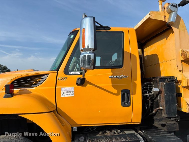 image for item DZ4536 2009 International WorkStar 7500 dump truck