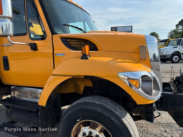 image for item DZ4536 2009 International WorkStar 7500 dump truck