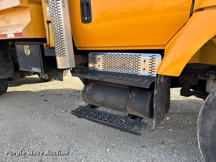 image for item DZ4536 2009 International WorkStar 7500 dump truck