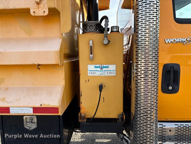 image for item DZ4536 2009 International WorkStar 7500 dump truck