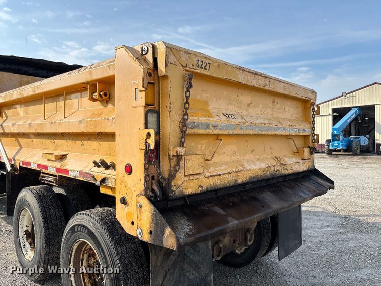 image for item DZ4536 2009 International WorkStar 7500 dump truck