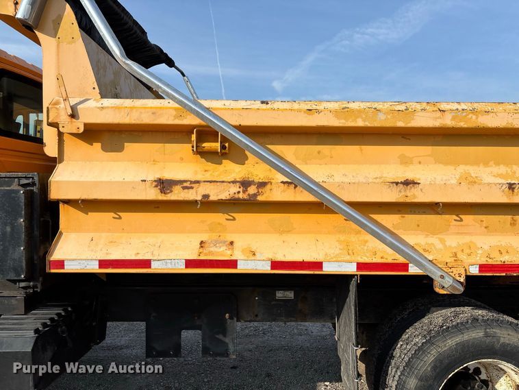 image for item DZ4536 2009 International WorkStar 7500 dump truck