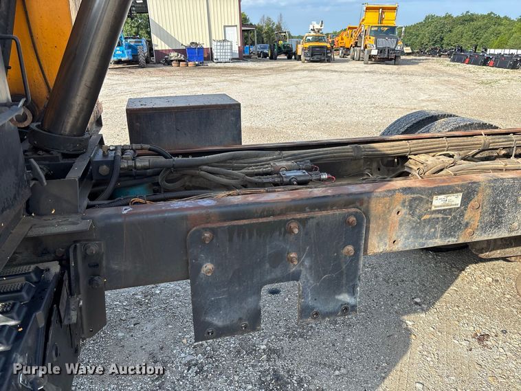 image for item DZ4536 2009 International WorkStar 7500 dump truck