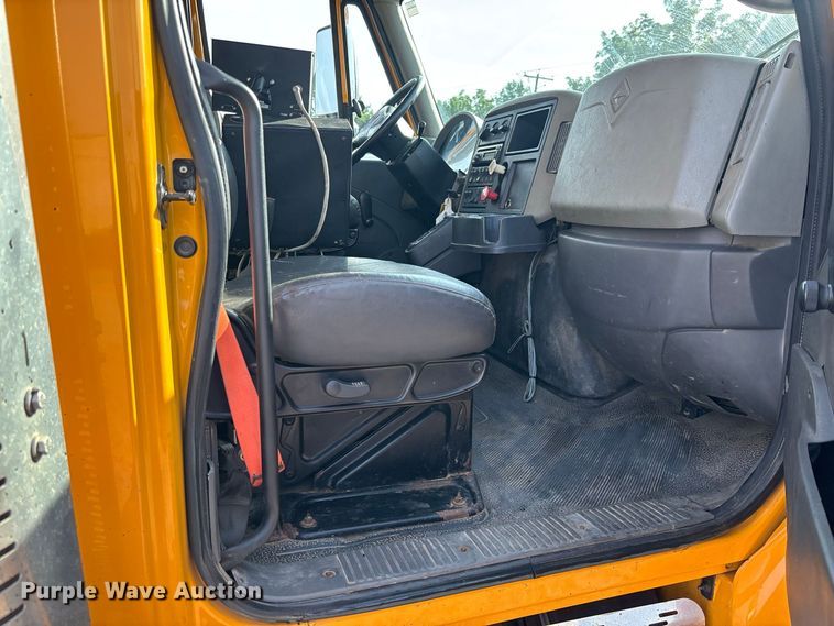 image for item DZ4536 2009 International WorkStar 7500 dump truck