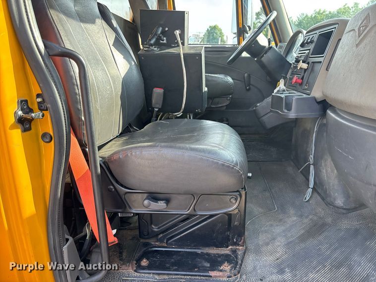 image for item DZ4536 2009 International WorkStar 7500 dump truck