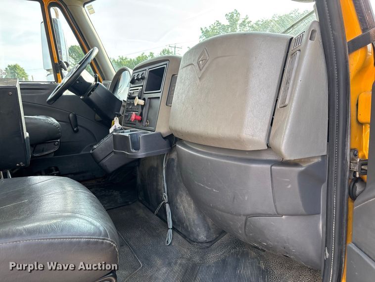 image for item DZ4536 2009 International WorkStar 7500 dump truck