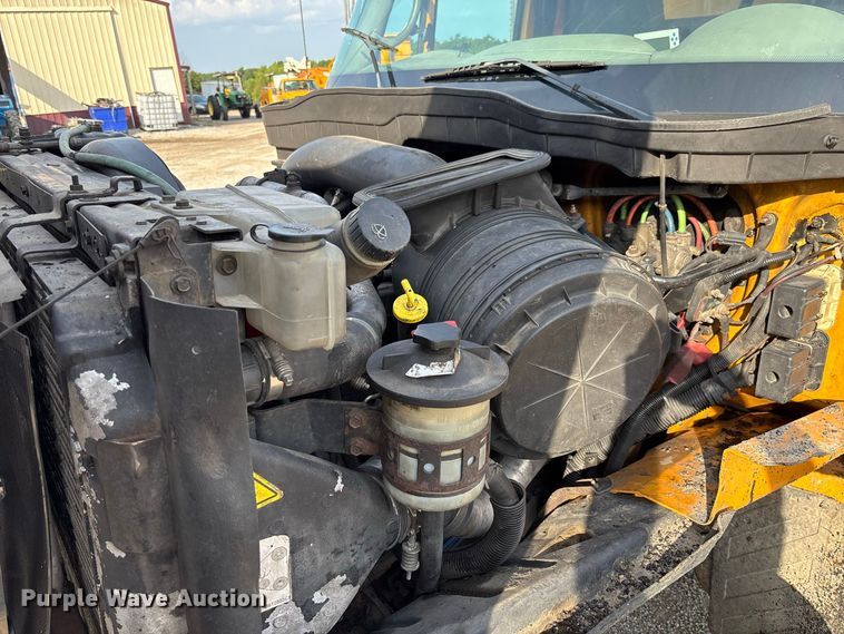image for item DZ4536 2009 International WorkStar 7500 dump truck