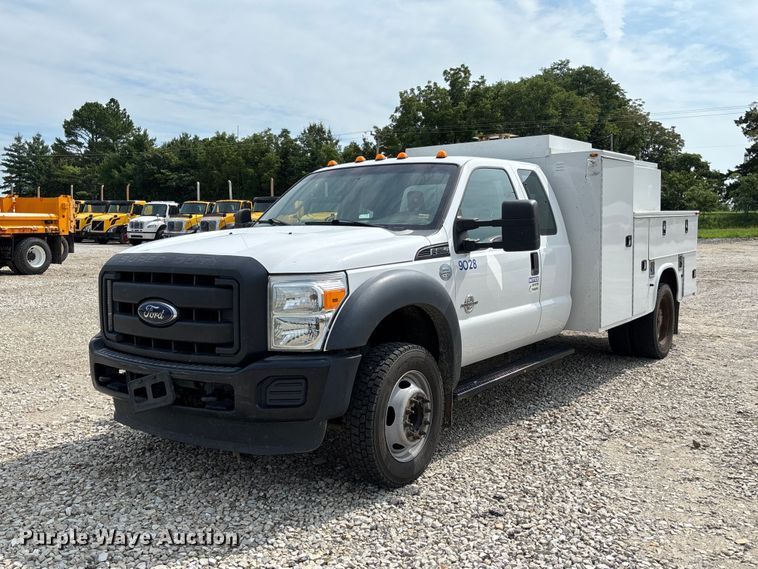 2015 Ford F550 Super Duty Ext. Cab utility / service truck