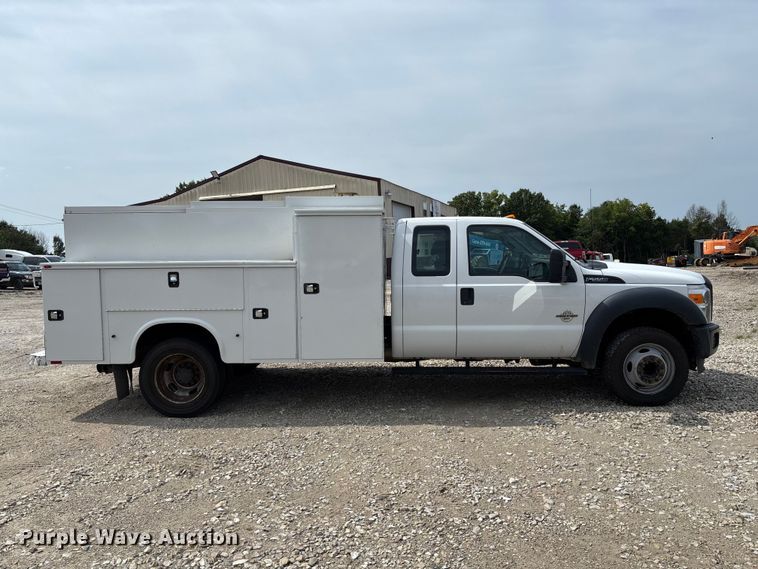 image for item DZ4537 2015 Ford F550 Super Duty Ext. Cab utility / service truck