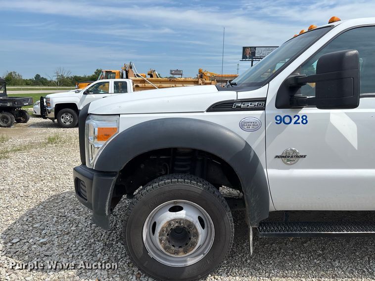image for item DZ4537 2015 Ford F550 Super Duty Ext. Cab utility / service truck