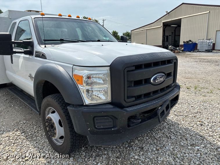 image for item DZ4537 2015 Ford F550 Super Duty Ext. Cab utility / service truck