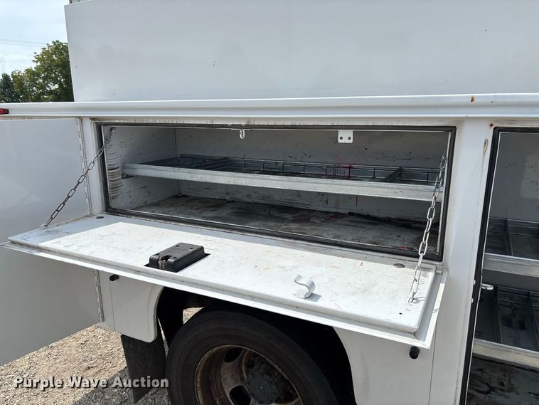 image for item DZ4537 2015 Ford F550 Super Duty Ext. Cab utility / service truck