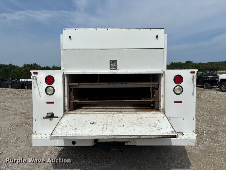 image for item DZ4537 2015 Ford F550 Super Duty Ext. Cab utility / service truck