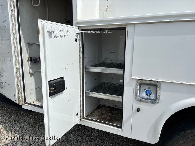 image for item DZ4537 2015 Ford F550 Super Duty Ext. Cab utility / service truck