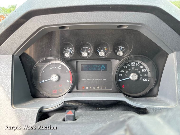 image for item DZ4537 2015 Ford F550 Super Duty Ext. Cab utility / service truck