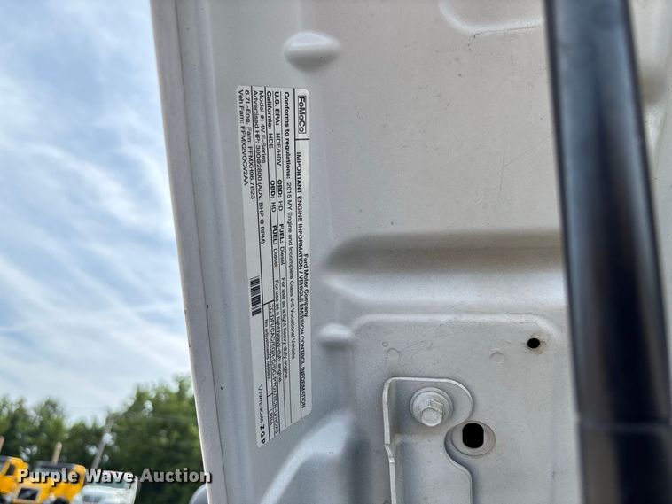 image for item DZ4537 2015 Ford F550 Super Duty Ext. Cab utility / service truck