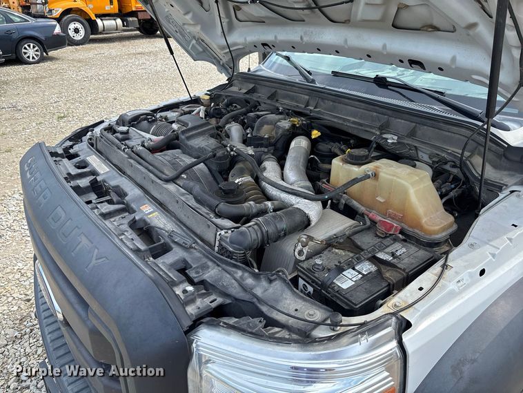 image for item DZ4537 2015 Ford F550 Super Duty Ext. Cab utility / service truck