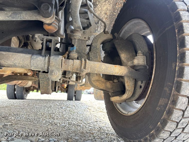 image for item DZ4537 2015 Ford F550 Super Duty Ext. Cab utility / service truck