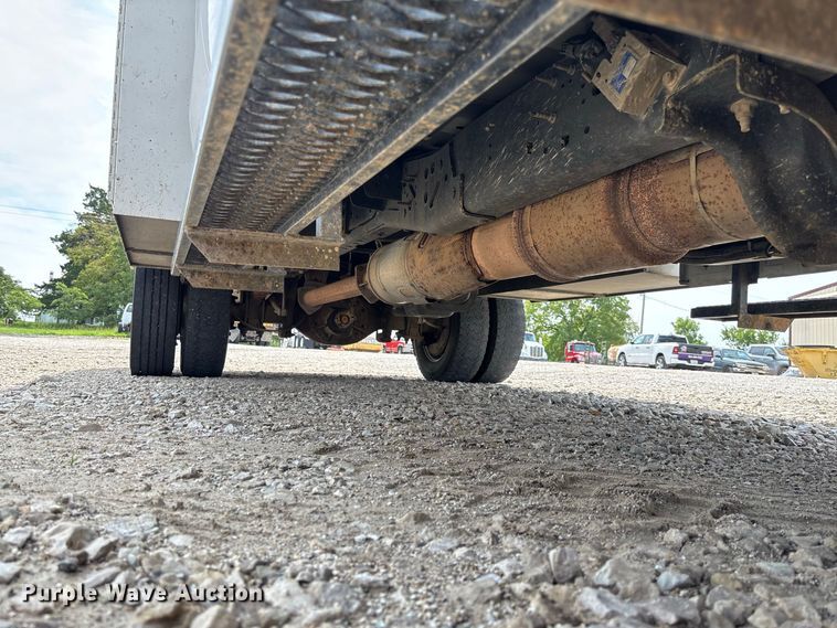 image for item DZ4537 2015 Ford F550 Super Duty Ext. Cab utility / service truck