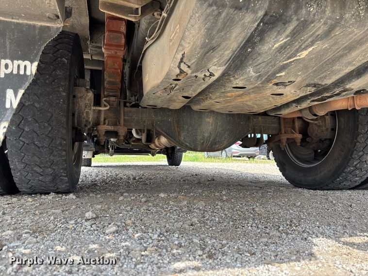 image for item DZ4537 2015 Ford F550 Super Duty Ext. Cab utility / service truck