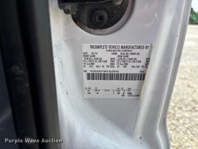 image for item DZ4537 2015 Ford F550 Super Duty Ext. Cab utility / service truck