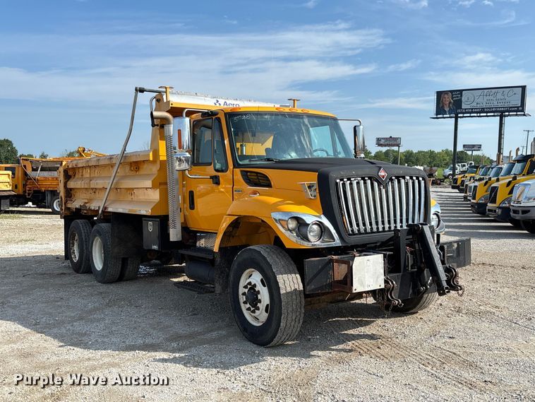 image for item DZ4538 2011 International WorkStar 7500 dump truck