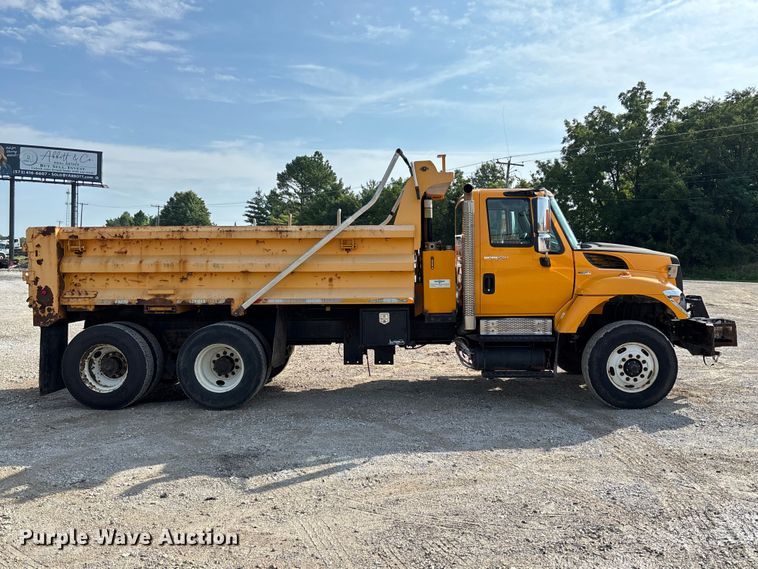 image for item DZ4538 2011 International WorkStar 7500 dump truck