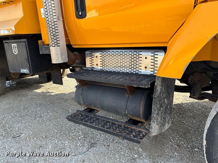image for item DZ4538 2011 International WorkStar 7500 dump truck