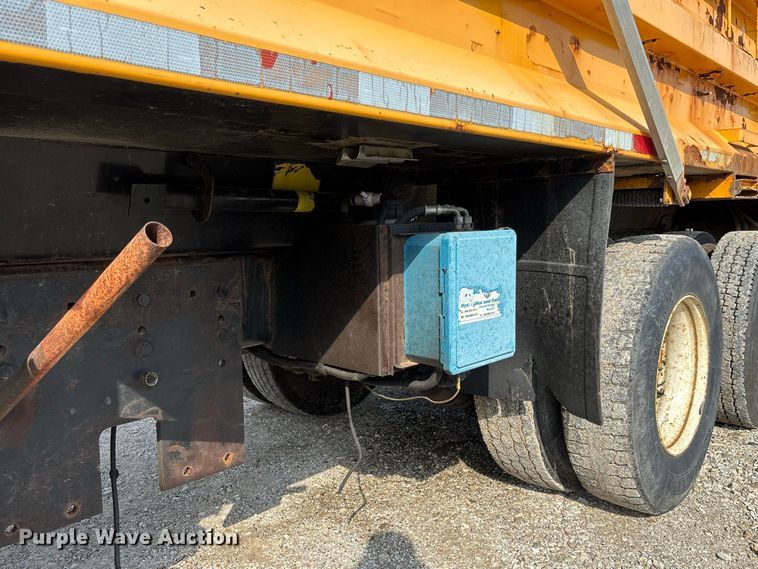 image for item DZ4538 2011 International WorkStar 7500 dump truck